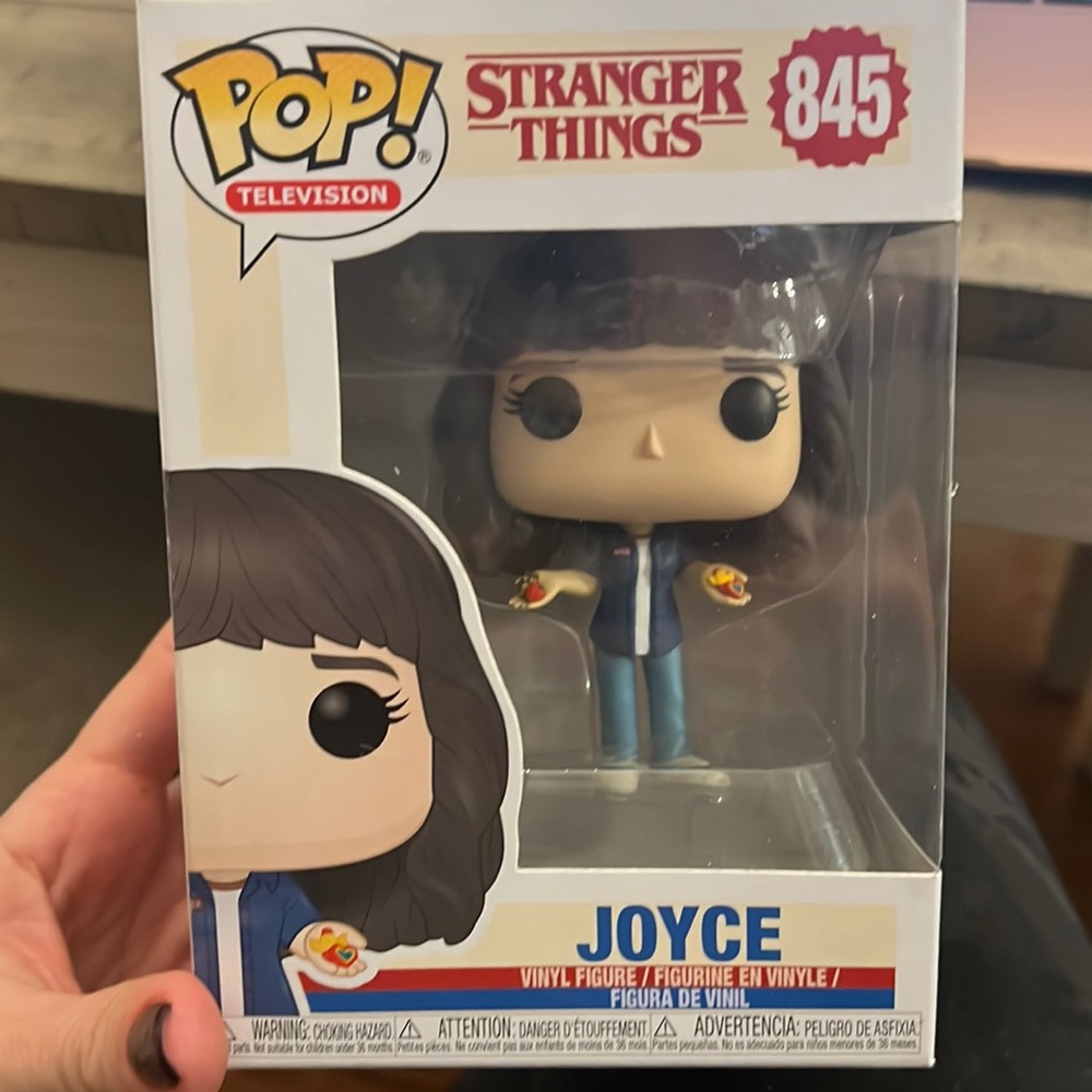 Joyce Stranger Things Funko pop 845
